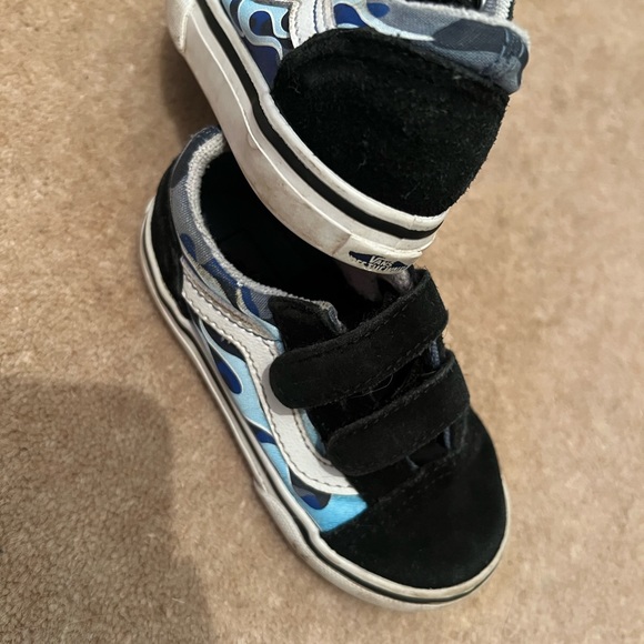 Boys infant clothes and trainers - Picture 10 of 10